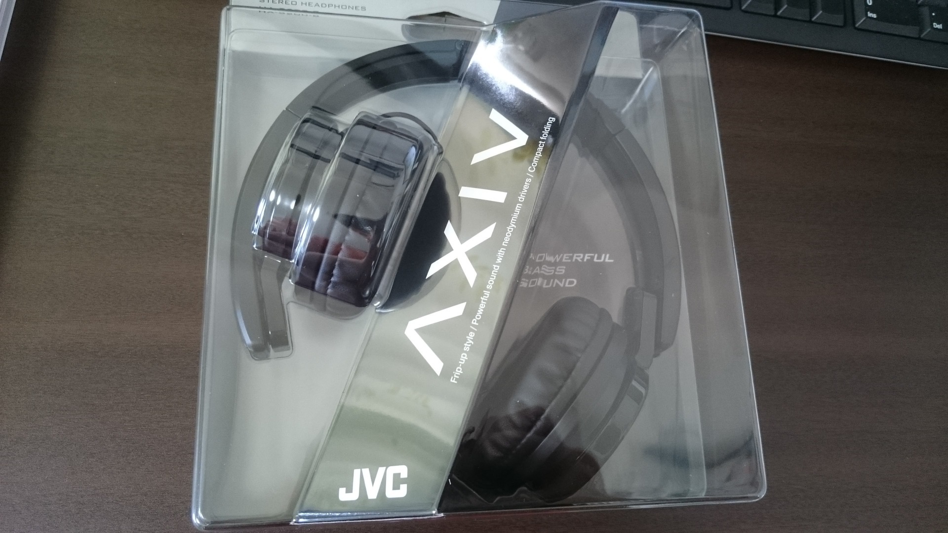 レビュー】JVC HA-S200-B 密閉型ヘッドホン 折りたたみ式 DJユースモデル : しろくまスタイル